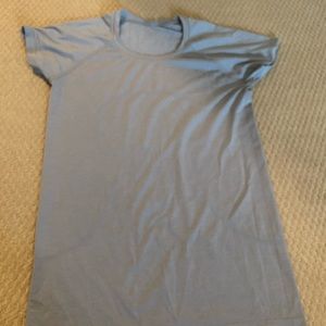 Lululemon sports top size 8